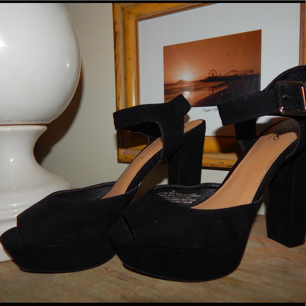 Mossimo Heels